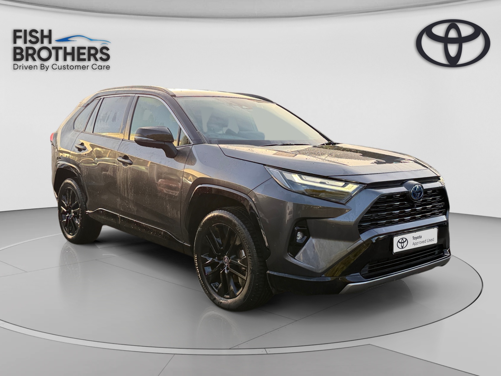 Main listing image - Toyota RAV4