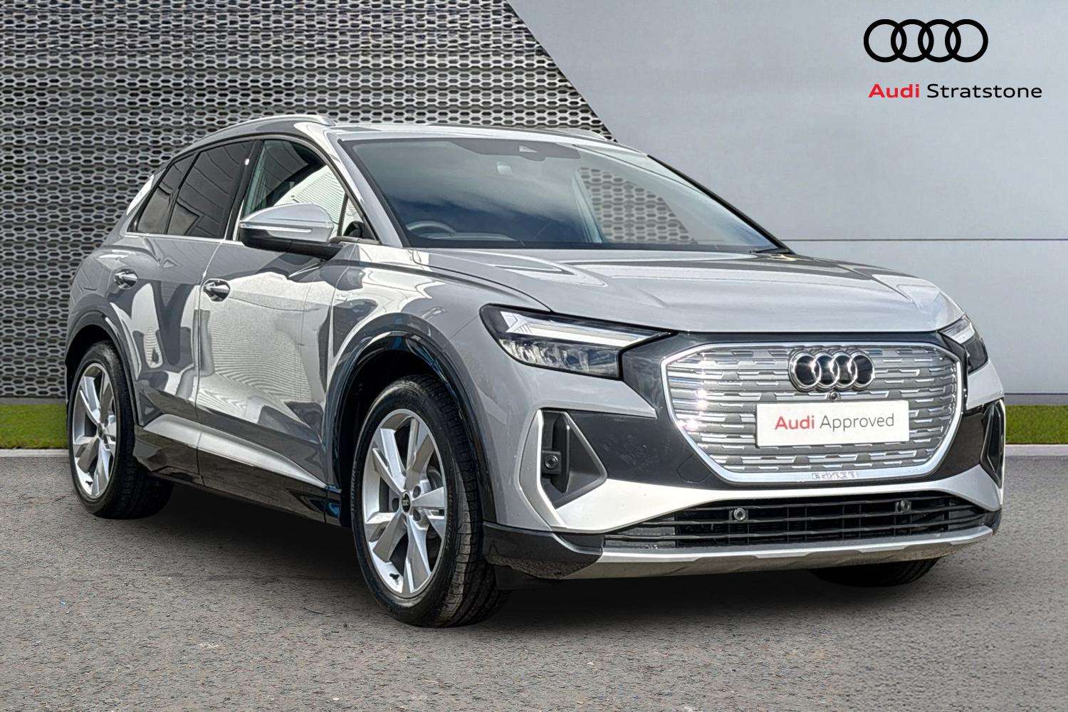 Main listing image - Audi Q4