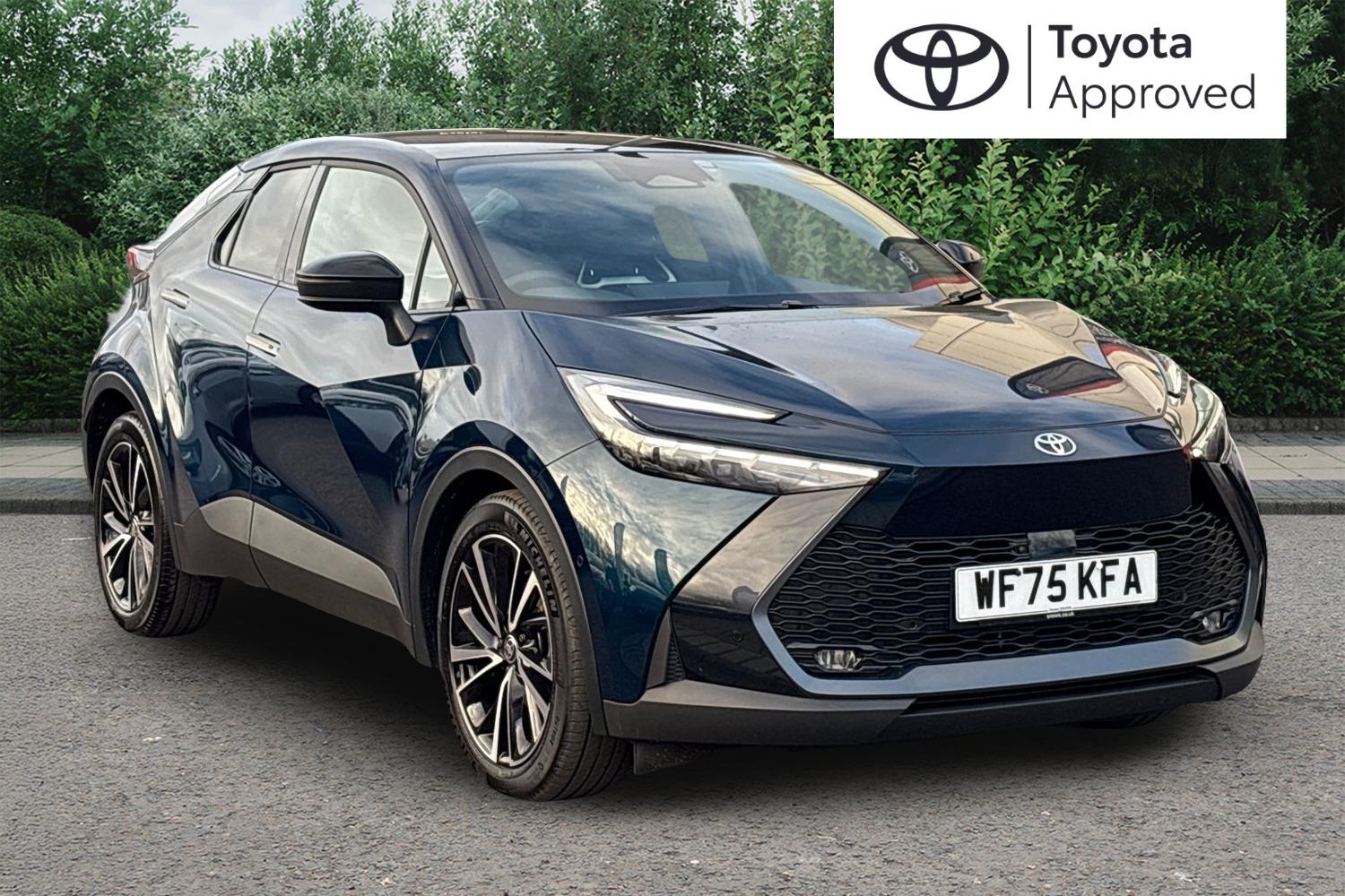 Main listing image - Toyota C-HR