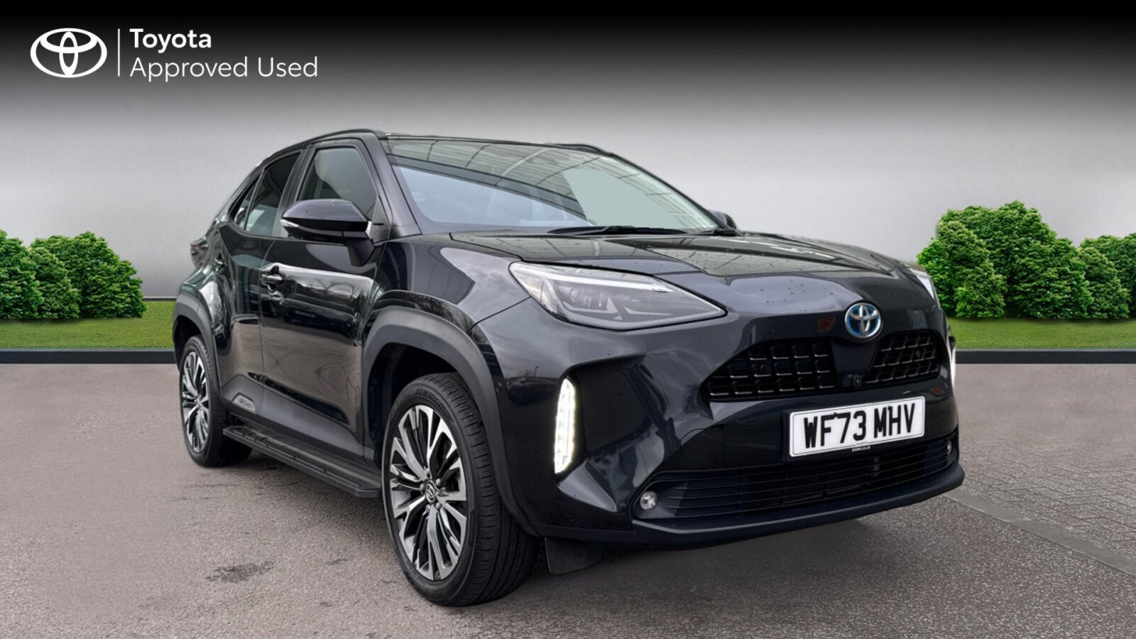 Main listing image - Toyota Yaris Cross