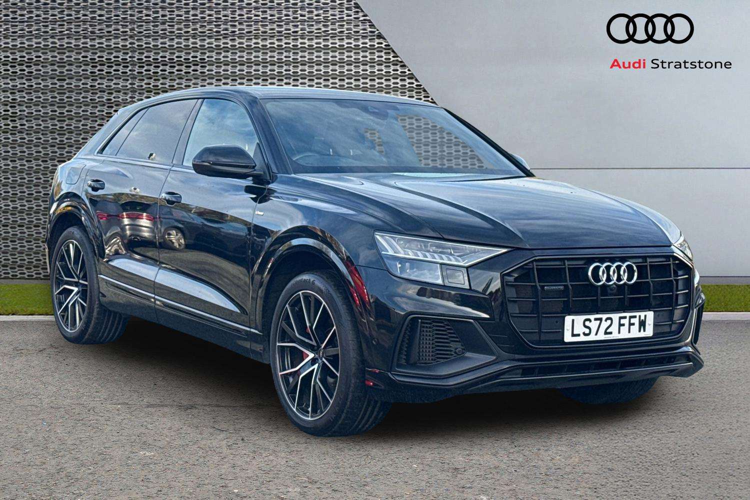 Main listing image - Audi Q8