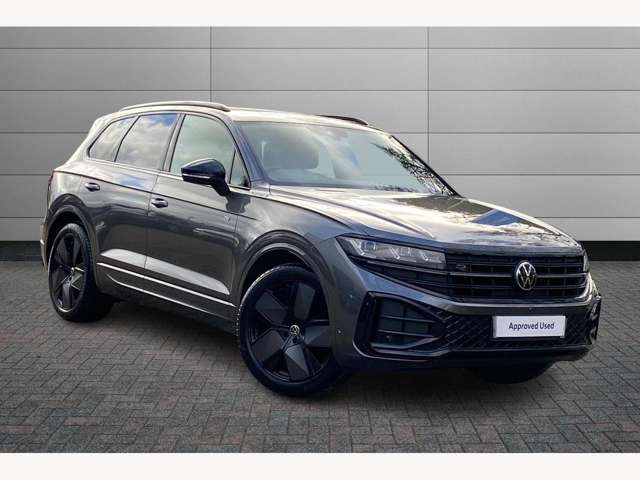 Main listing image - Volkswagen Touareg