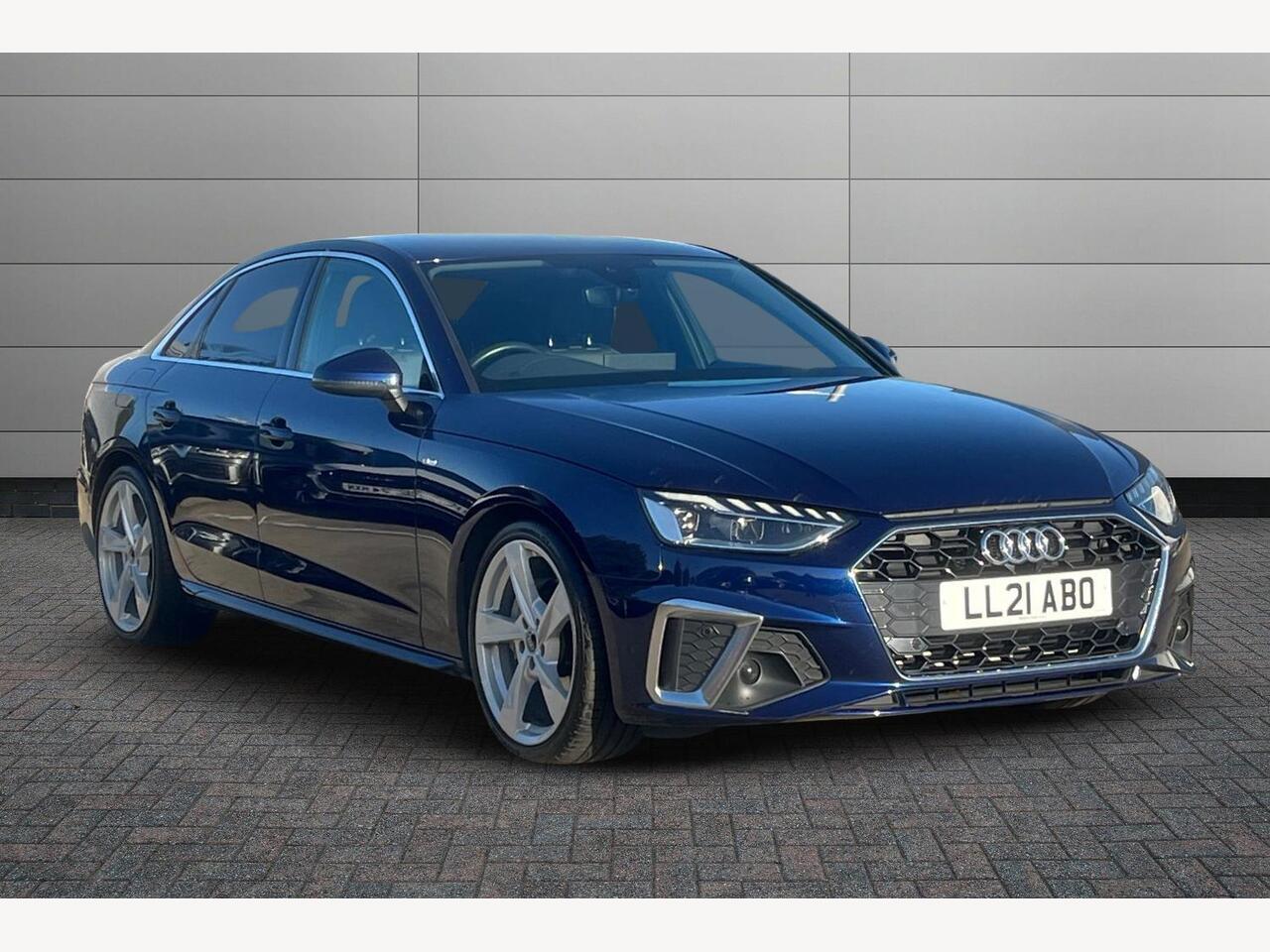 Main listing image - Audi A4