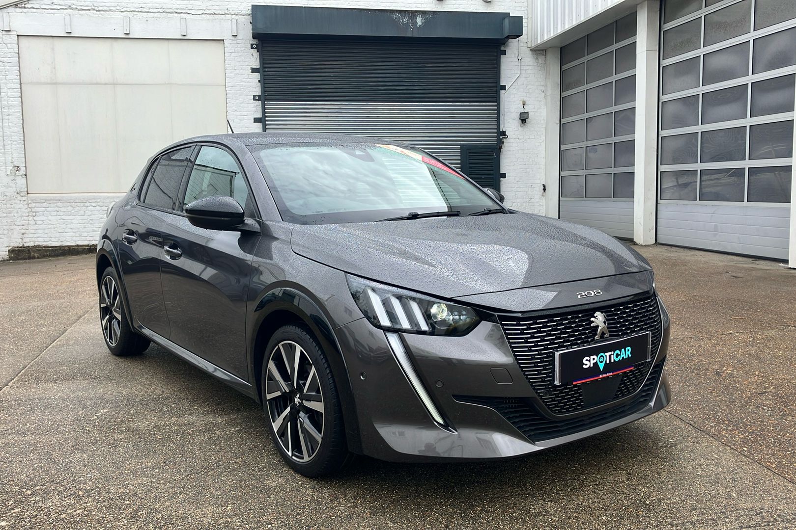 Main listing image - Peugeot 208