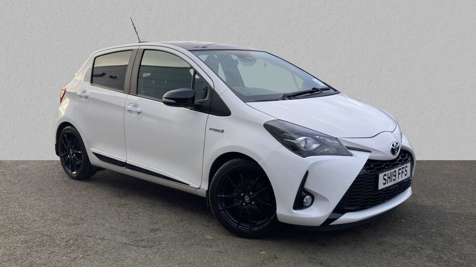 Main listing image - Toyota Yaris