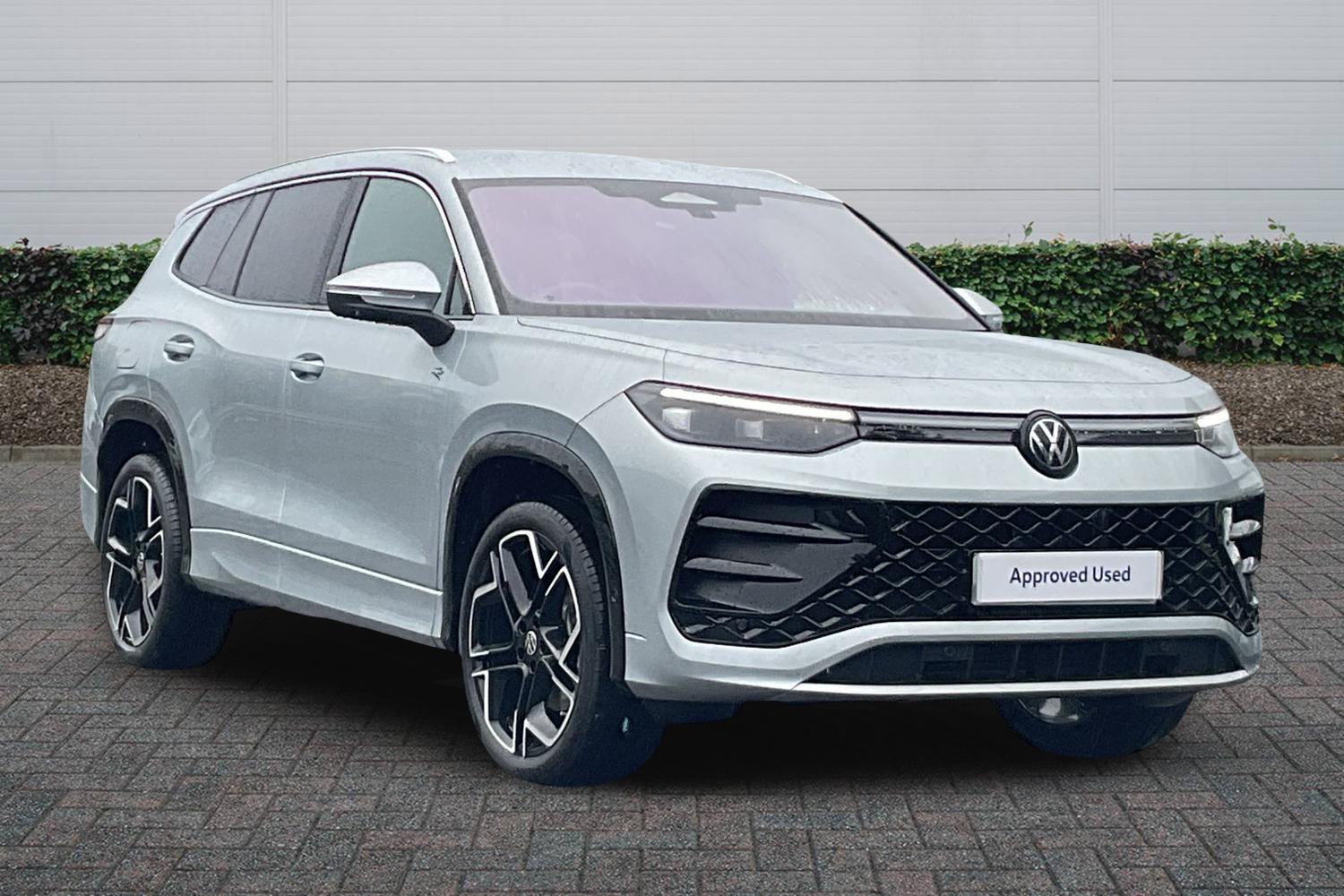 Main listing image - Volkswagen Tayron