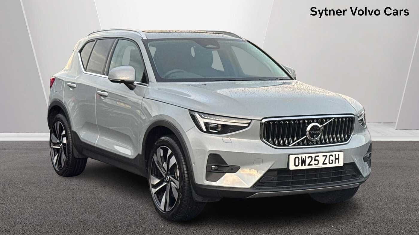 Main listing image - Volvo XC40