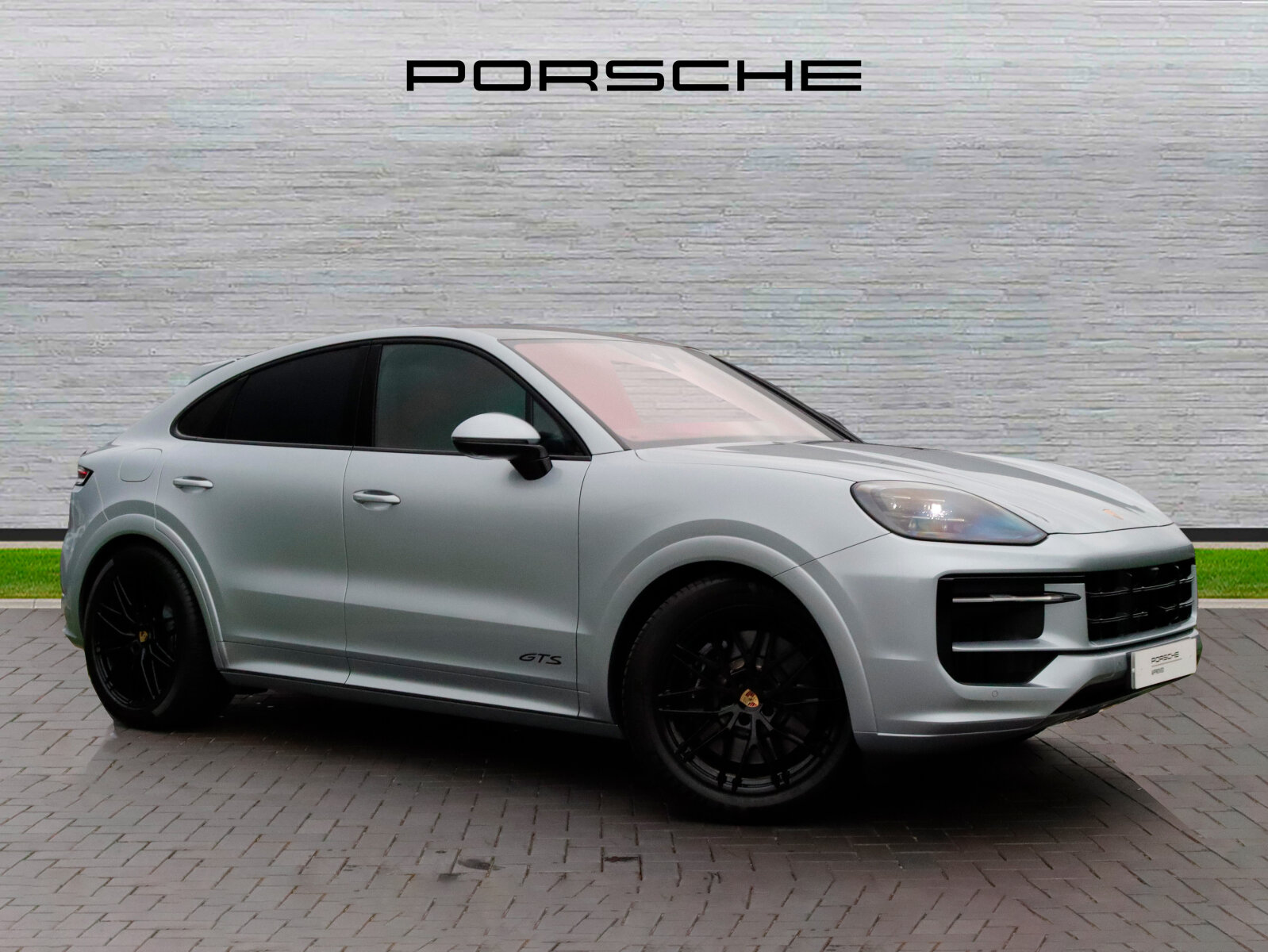 Main listing image - Porsche Cayenne