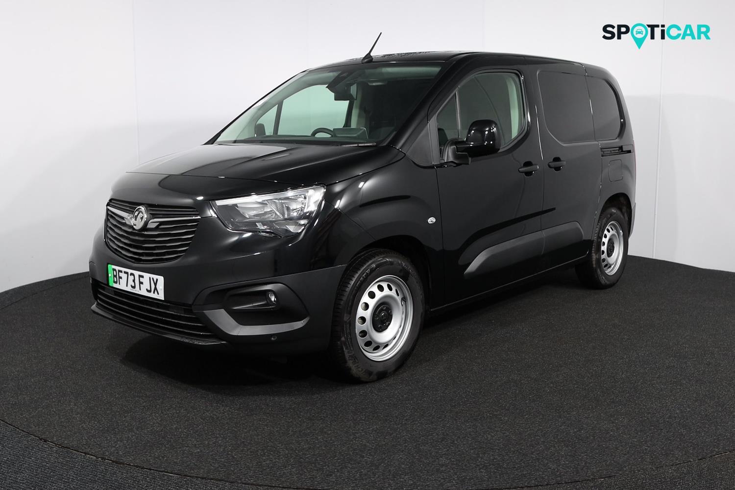 Main listing image - Vauxhall Combo Cargo-e