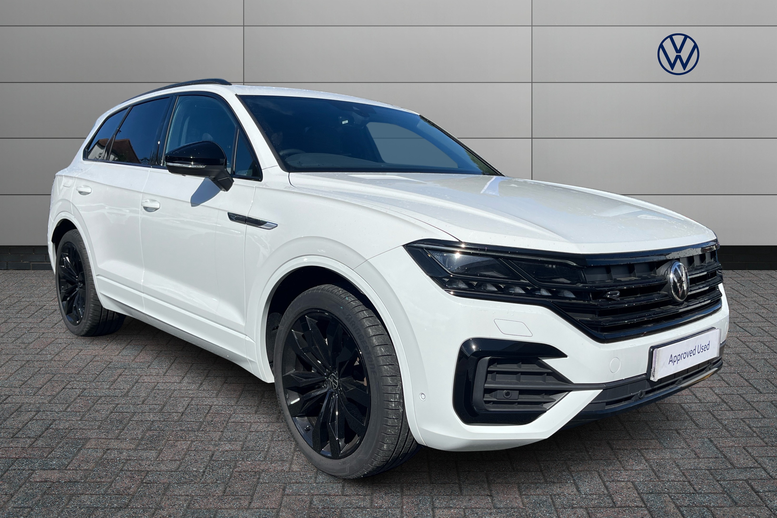 Main listing image - Volkswagen Touareg