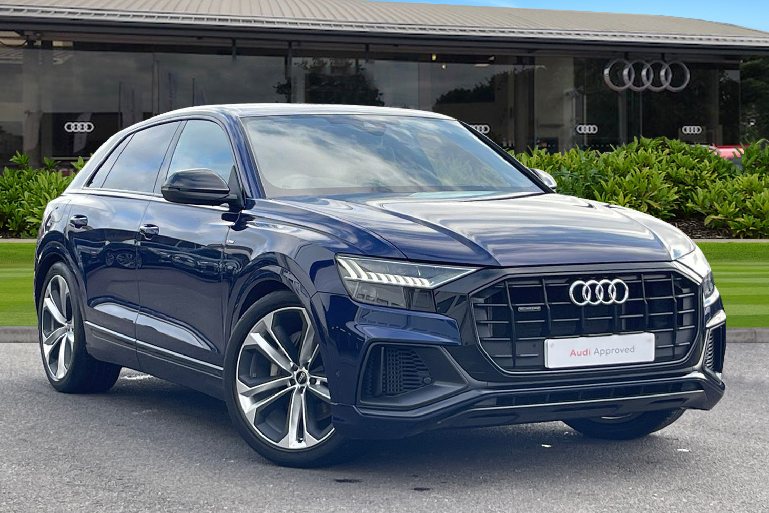 Main listing image - Audi Q8