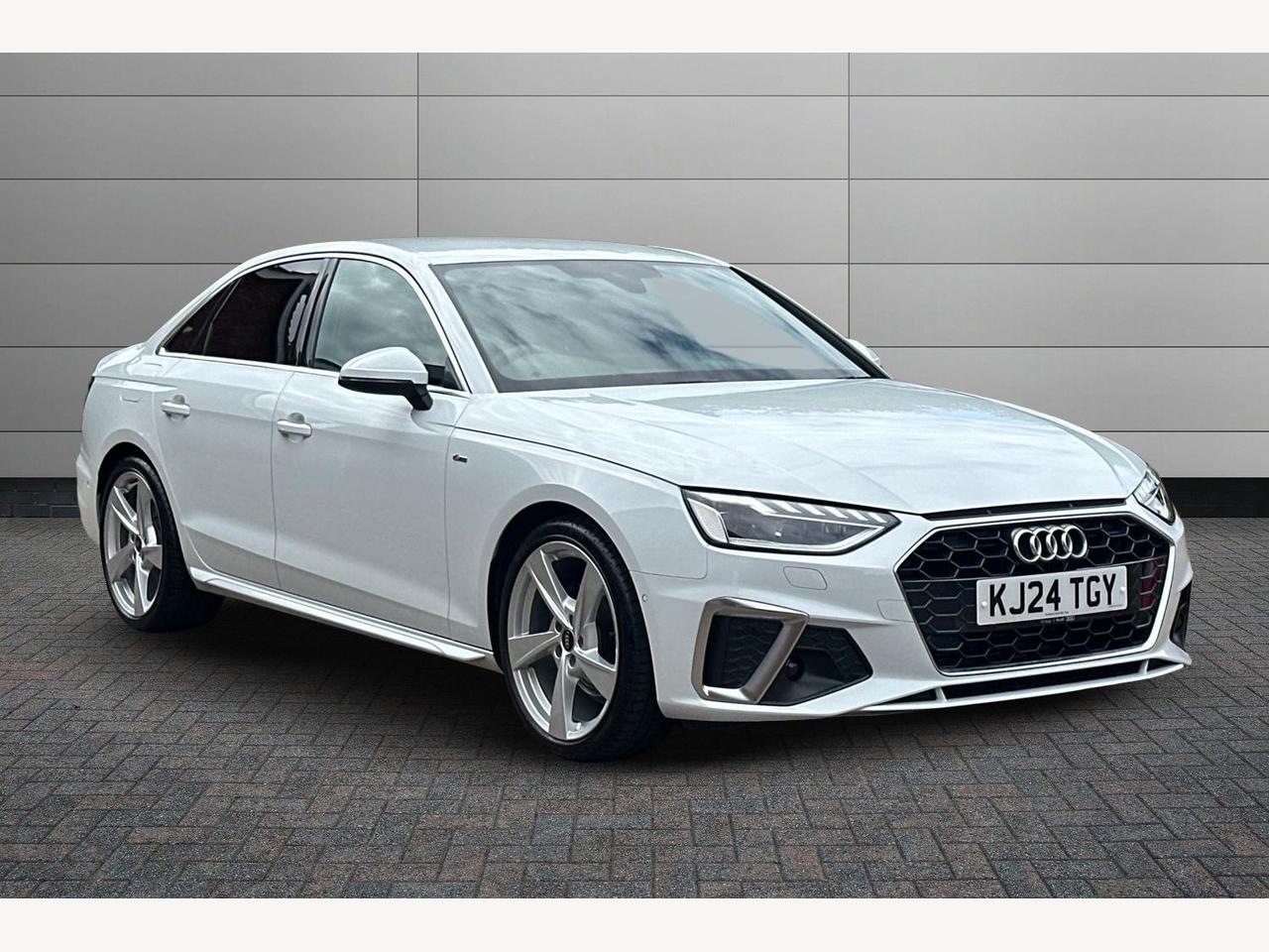 Main listing image - Audi A4