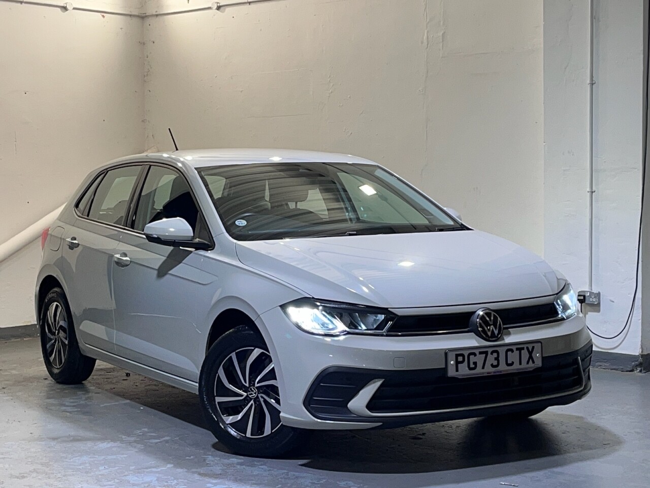 Main listing image - Volkswagen Polo