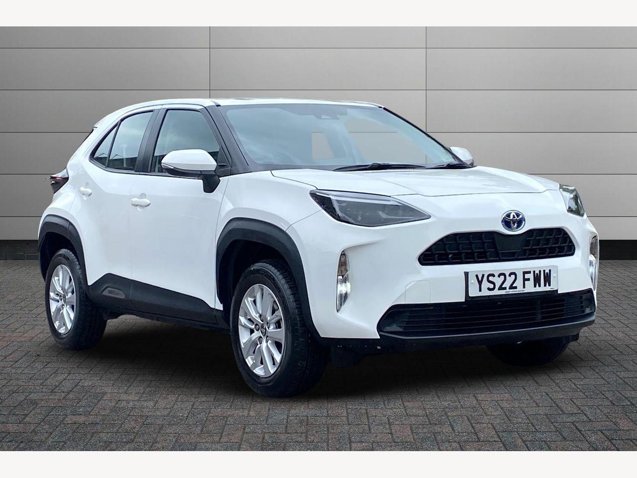Main listing image - Toyota Yaris Cross