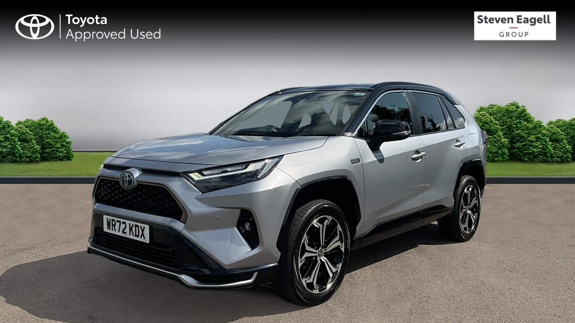 Main listing image - Toyota RAV4