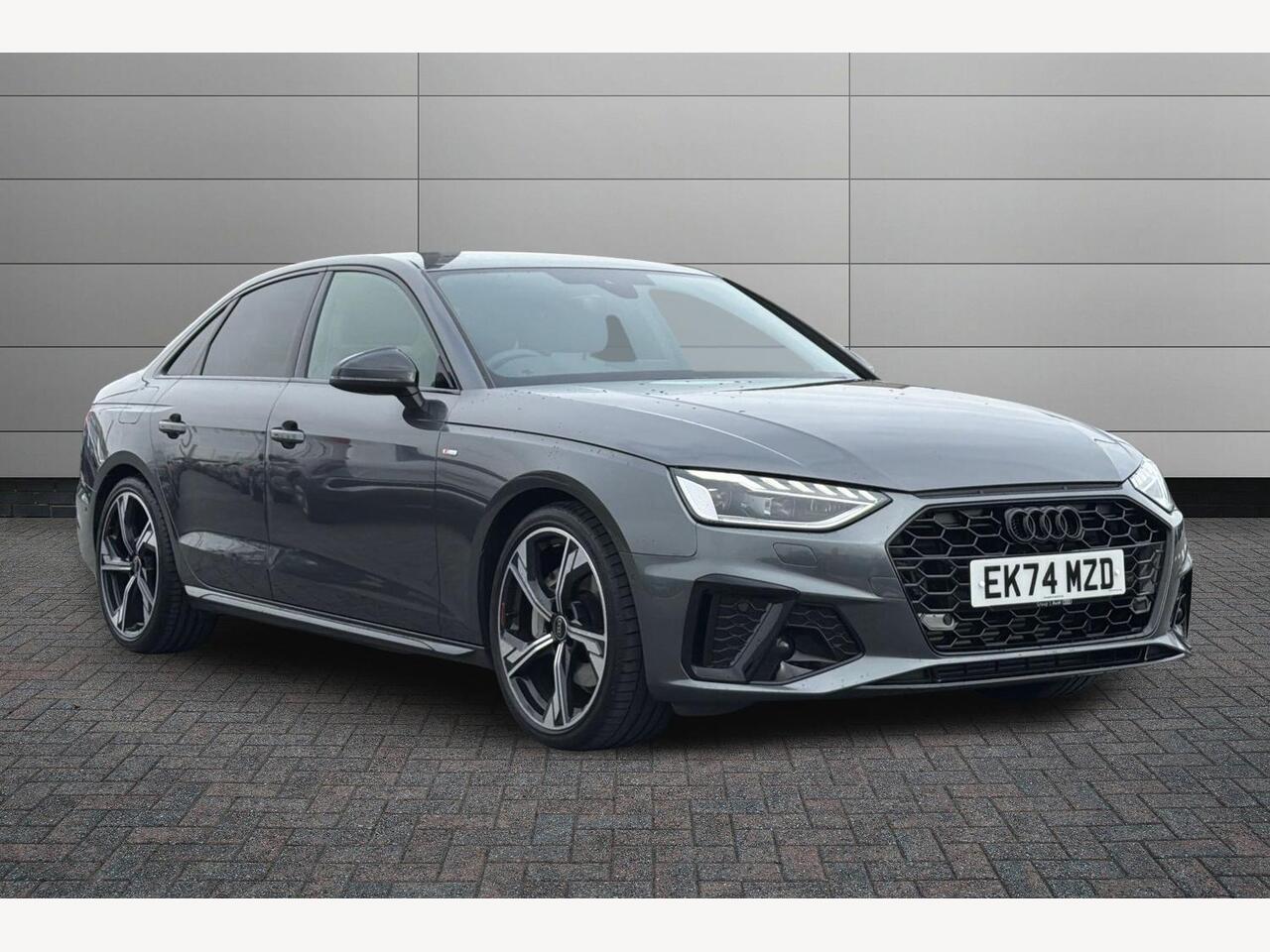 Main listing image - Audi A4