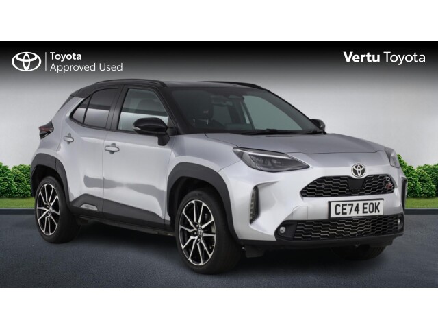 Main listing image - Toyota Yaris Cross