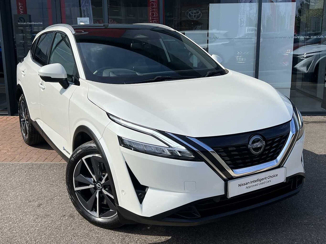 Main listing image - Nissan Qashqai