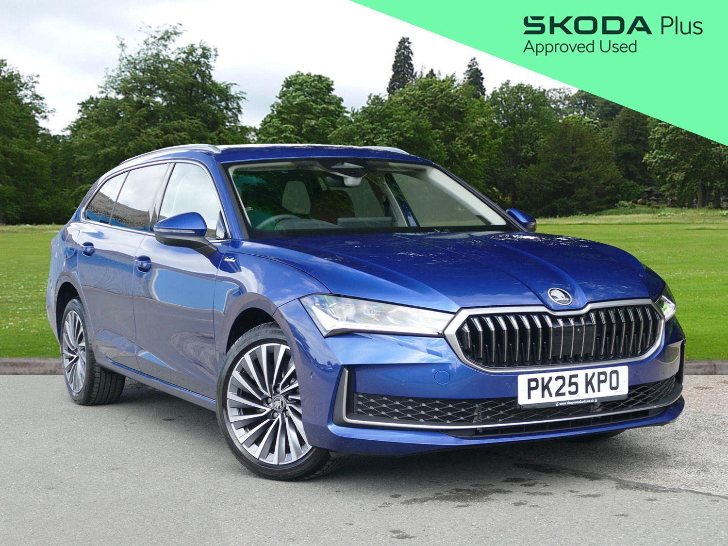 Main listing image - Skoda Superb Estate