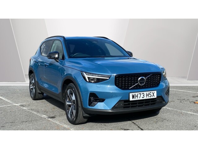 Main listing image - Volvo XC40