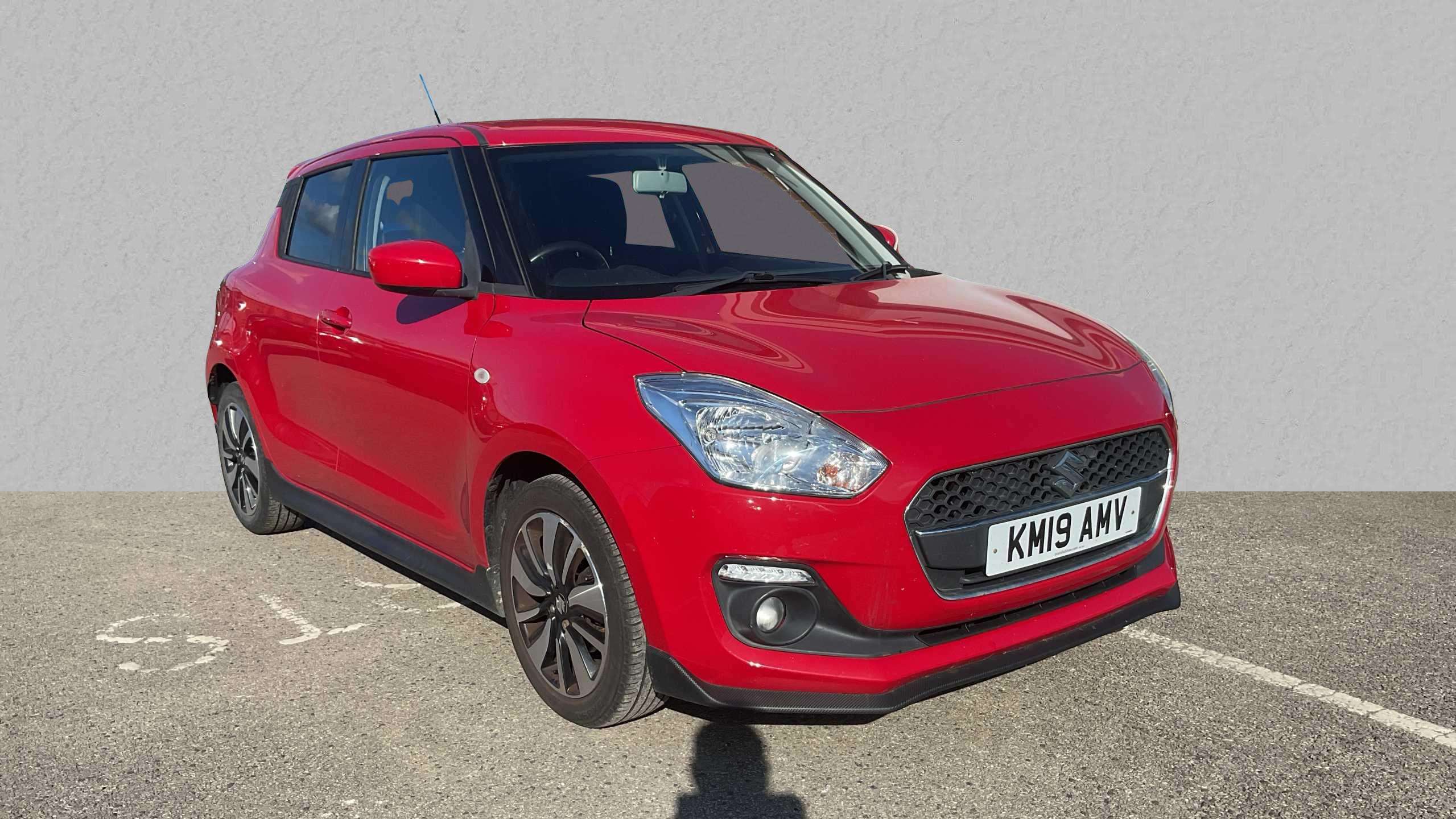 Main listing image - Suzuki Swift