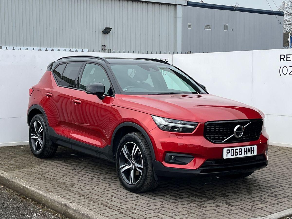 Main listing image - Volvo XC40