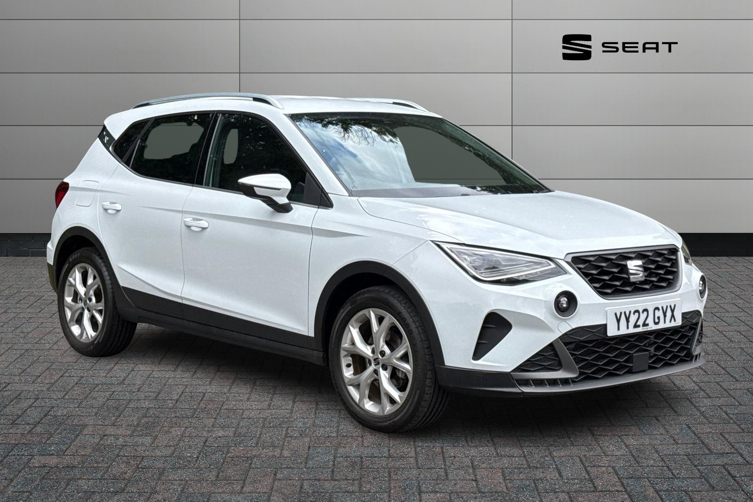 Main listing image - SEAT Arona