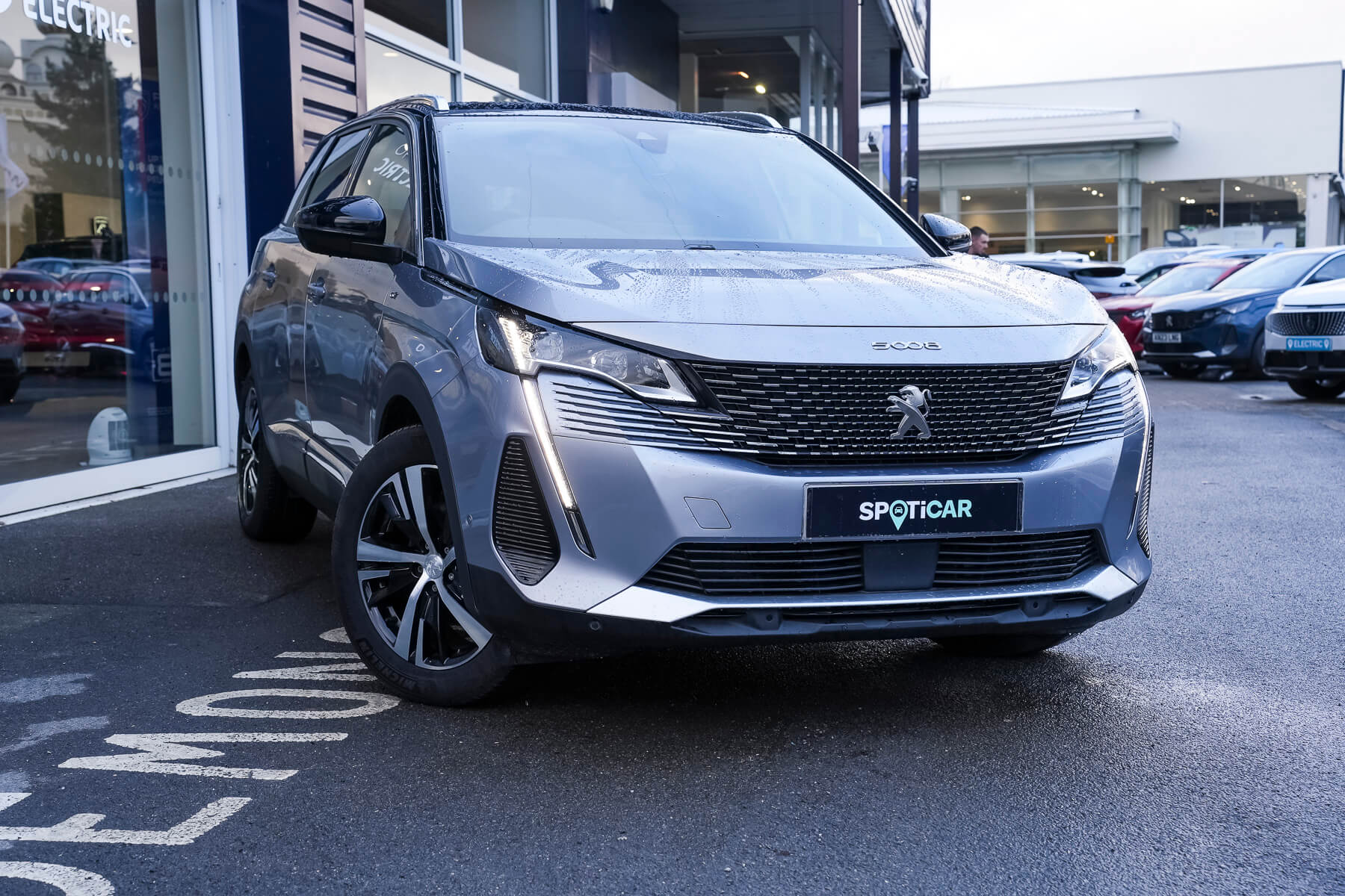 Main listing image - Peugeot 5008