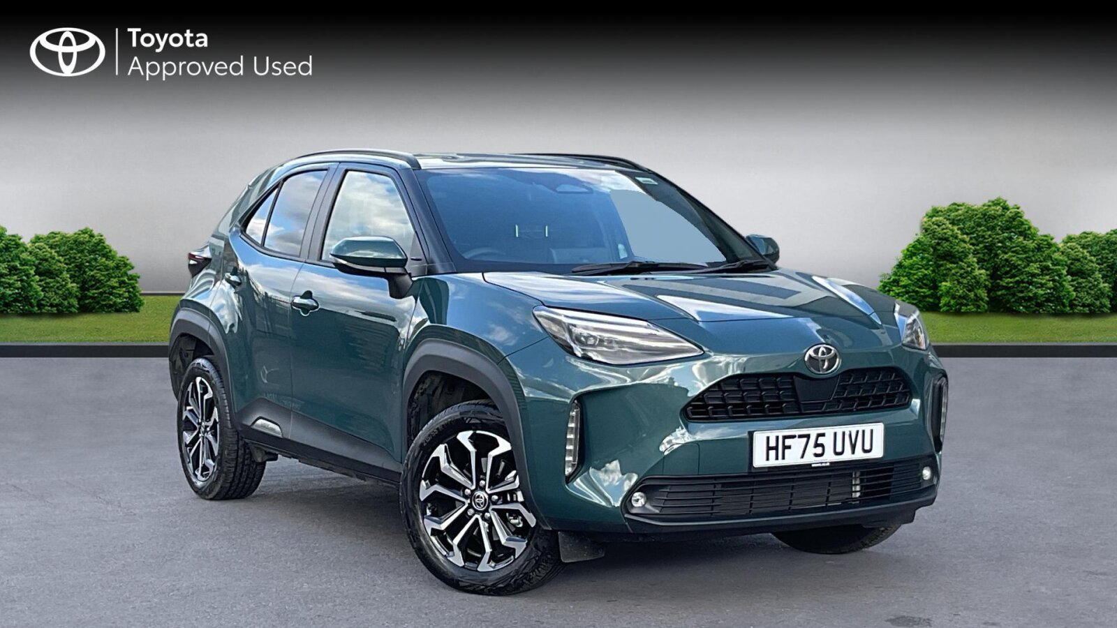 Main listing image - Toyota Yaris Cross