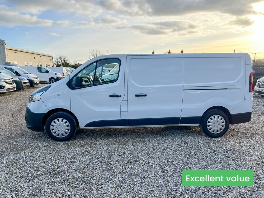 Main listing image - Renault Trafic