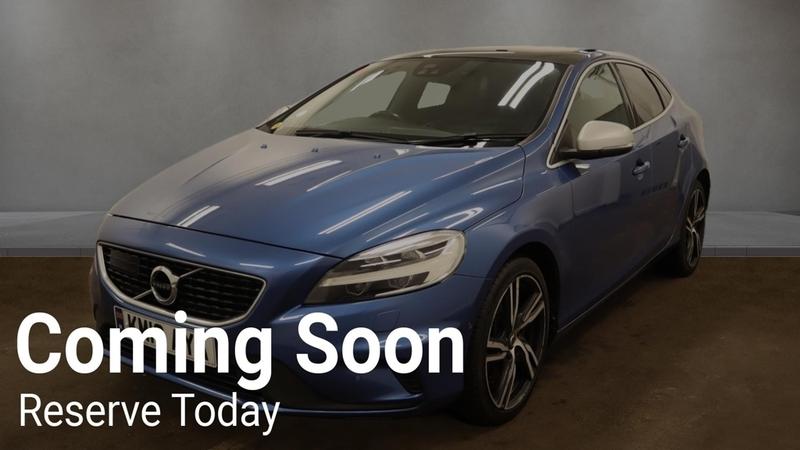 Main listing image - Volvo V40