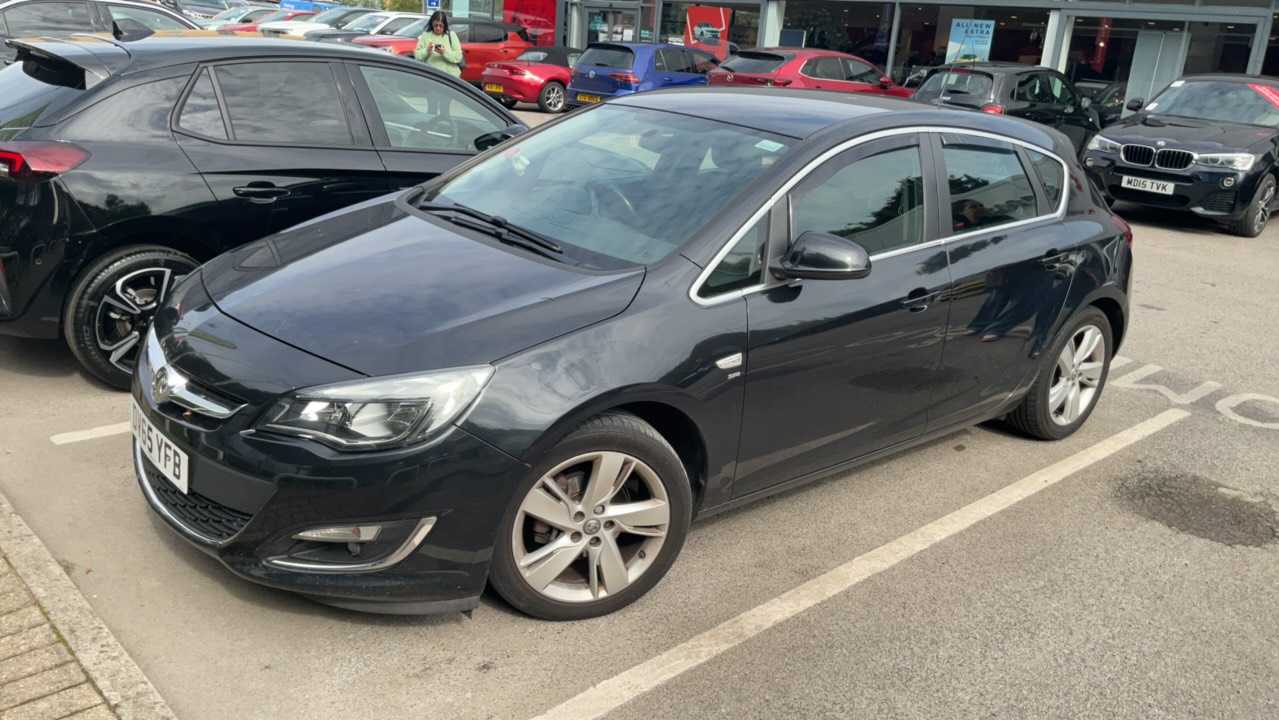 Main listing image - Vauxhall Astra