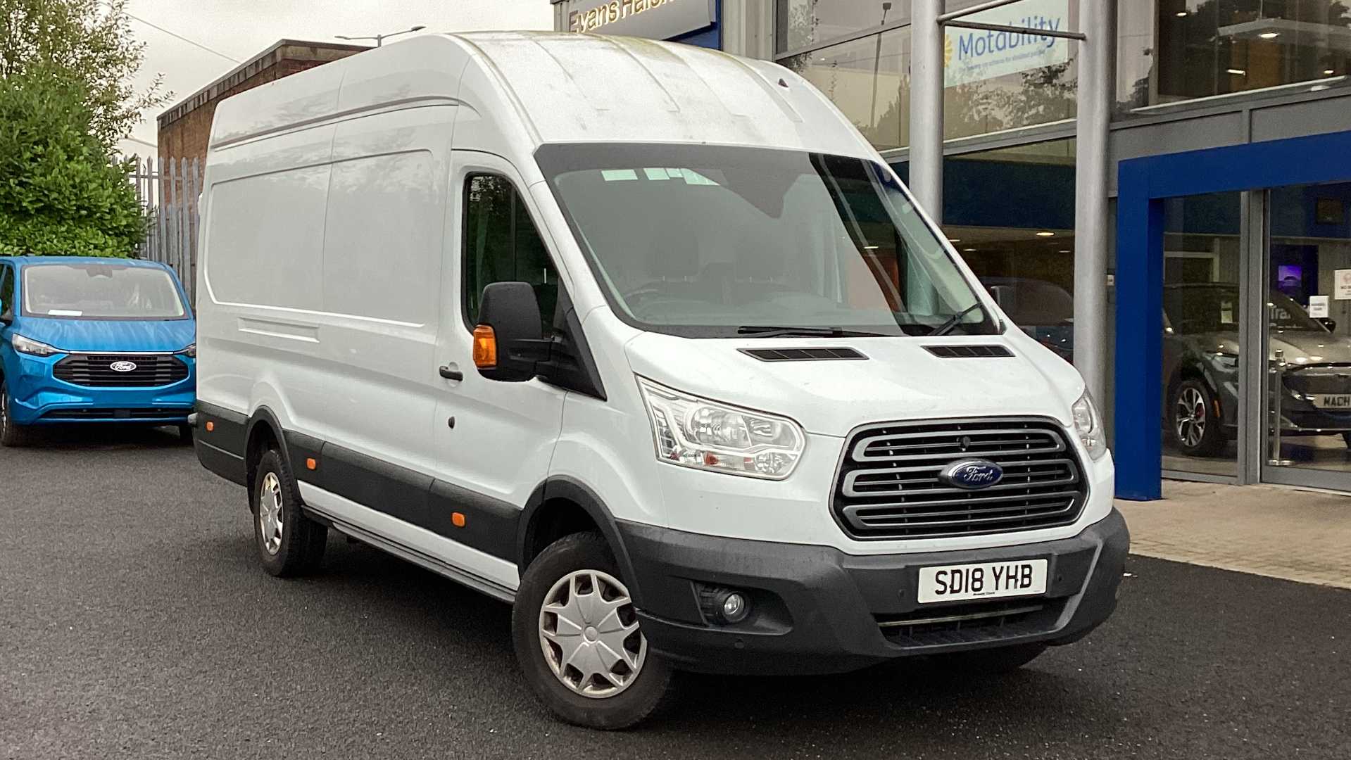 Main listing image - Ford Transit