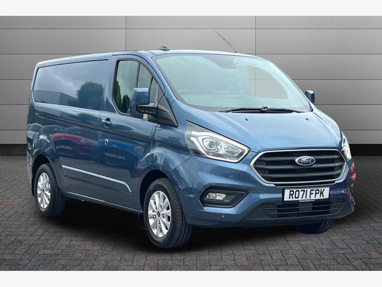Main listing image - Ford Transit Custom