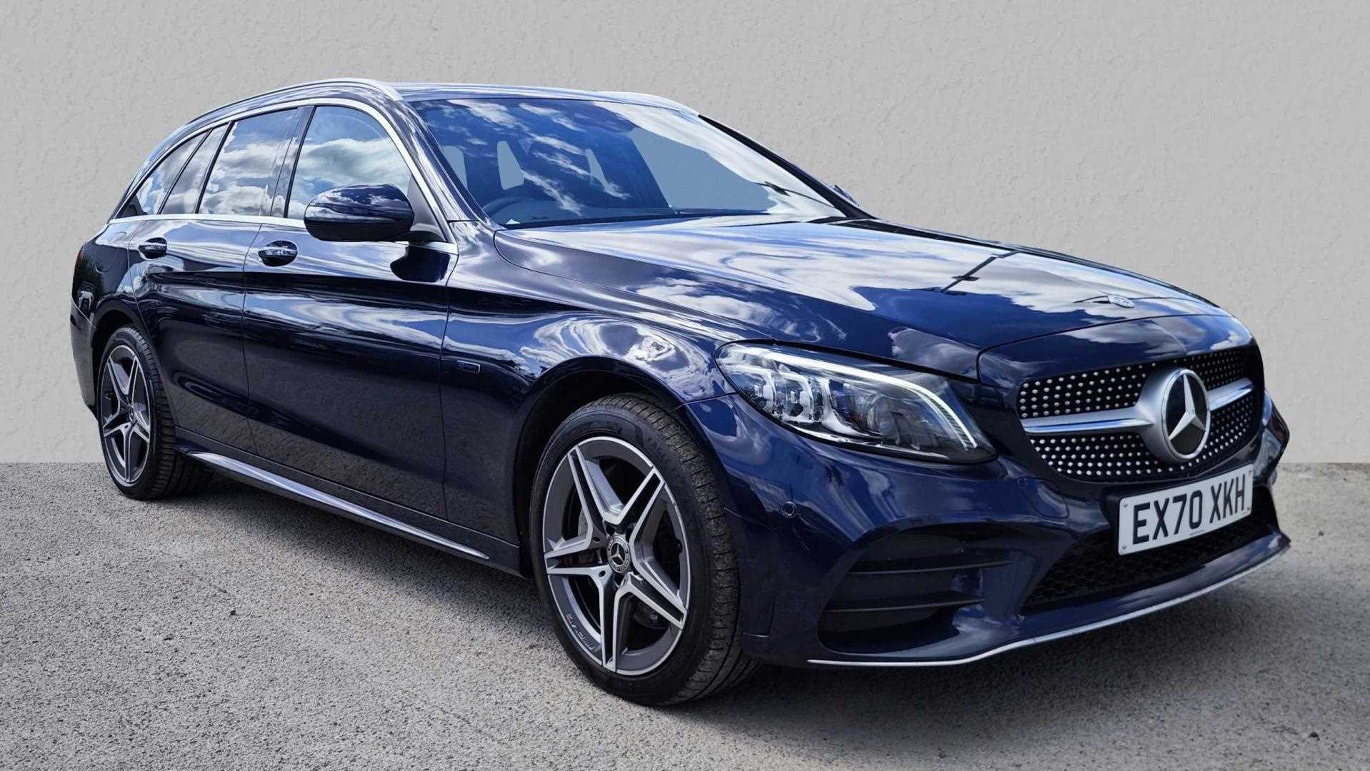 Main listing image - Mercedes-Benz C-Class Estate