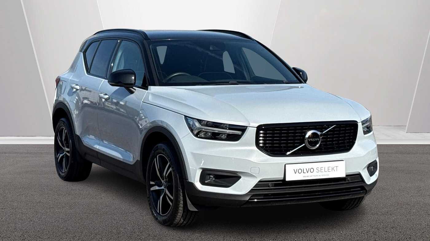 Main listing image - Volvo XC40
