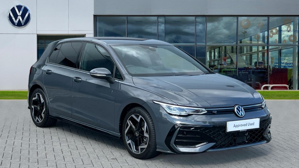 Main listing image - Volkswagen Golf