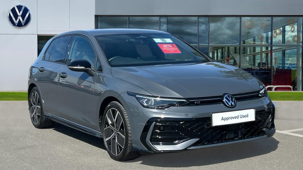 Main listing image - Volkswagen Golf