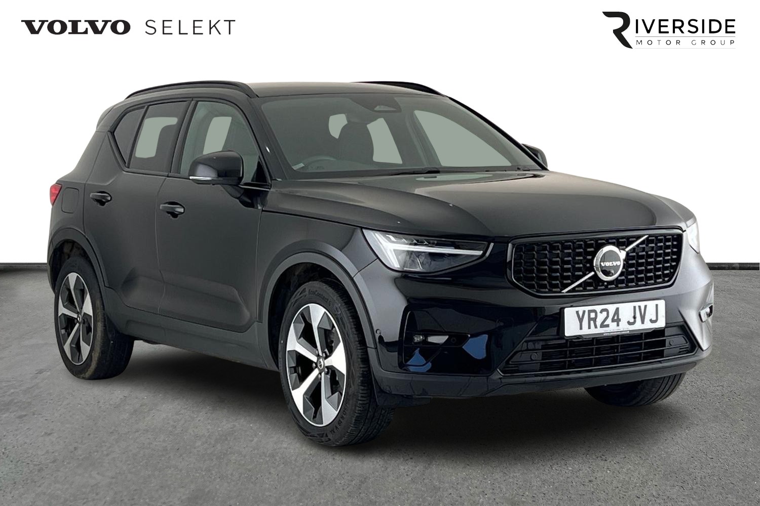 Main listing image - Volvo XC40