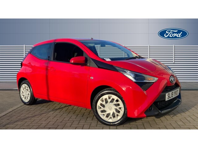 Main listing image - Toyota Aygo