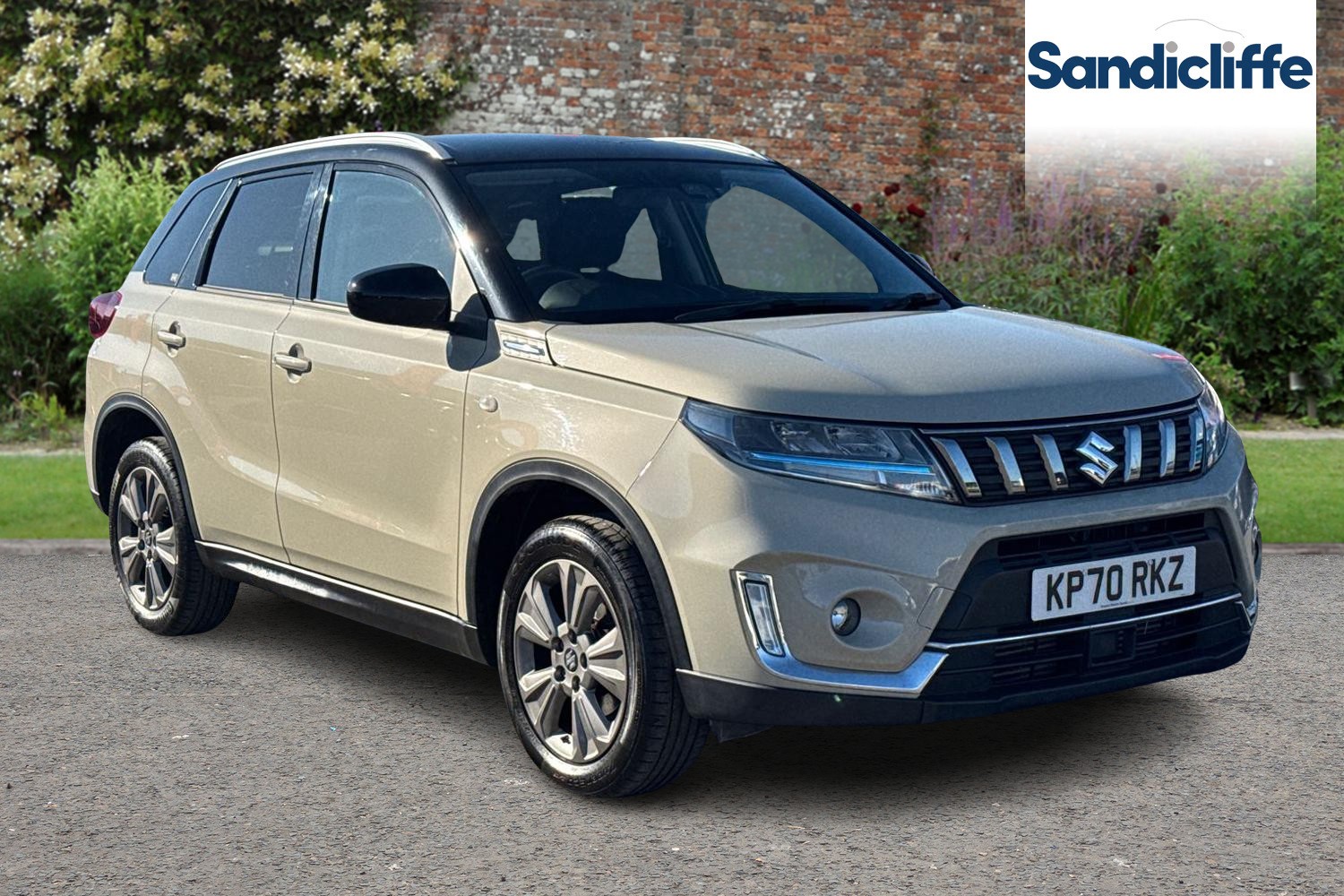 Main listing image - Suzuki Vitara