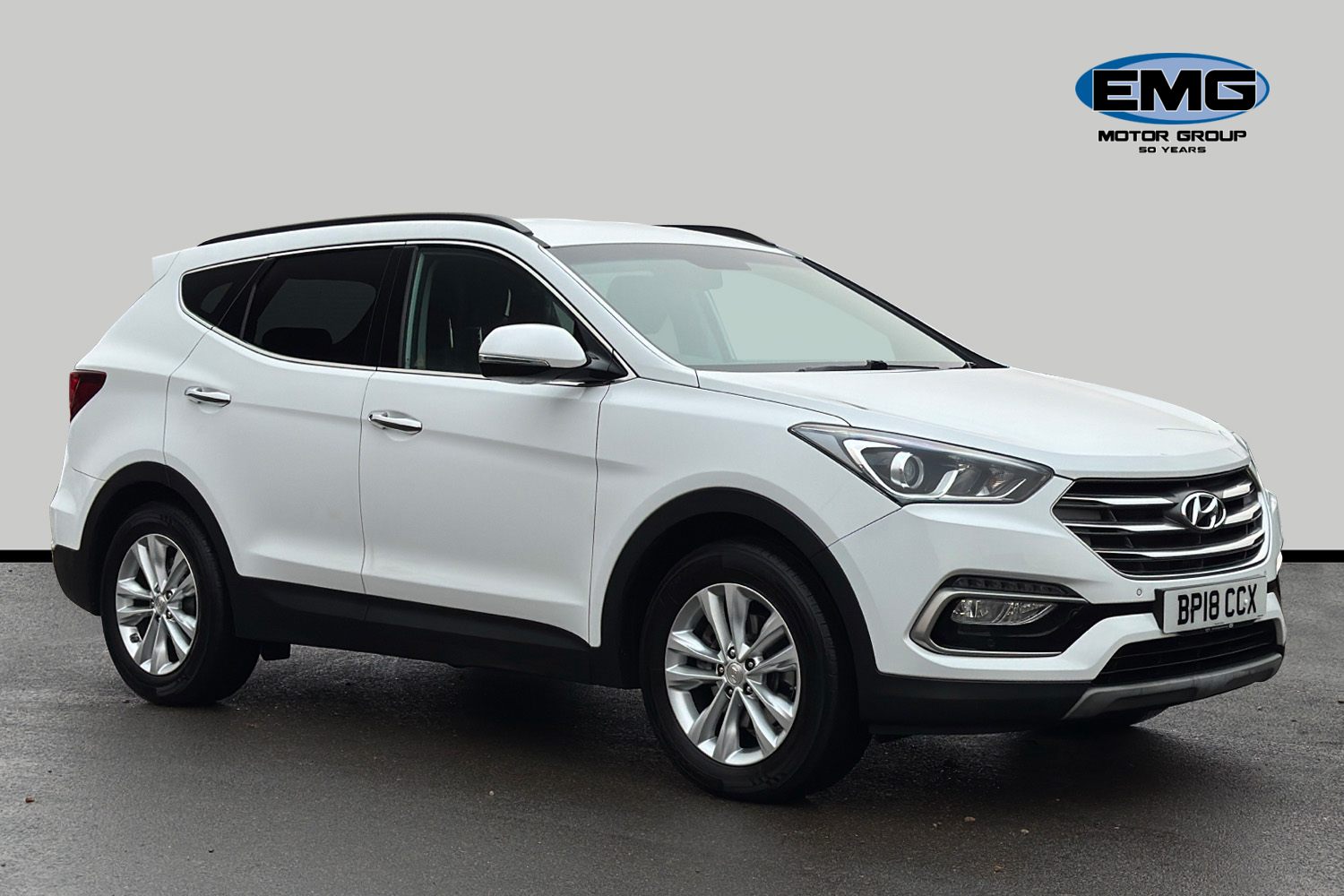 Main listing image - Hyundai Santa Fe