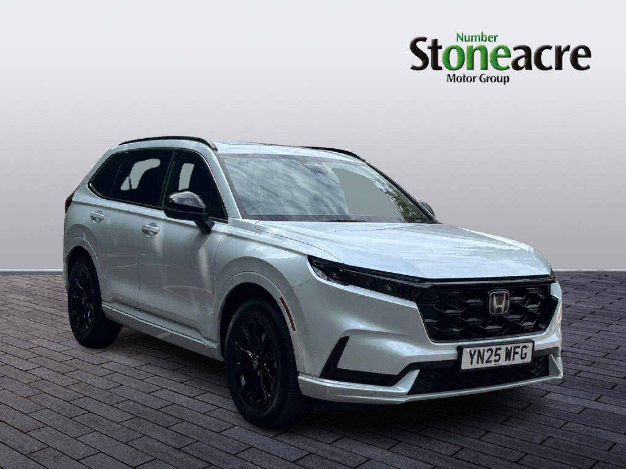 Main listing image - Honda CR-V