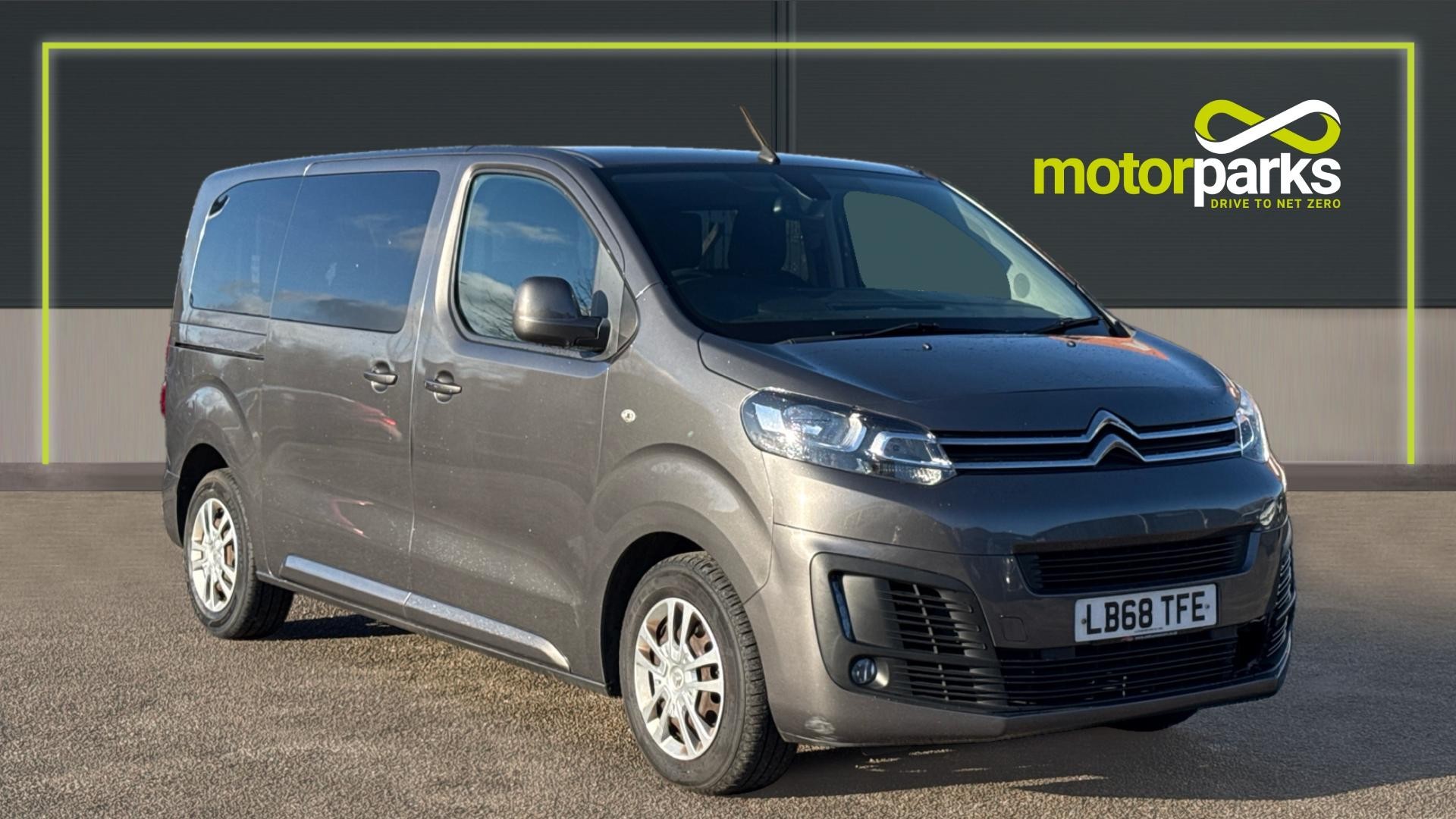 Main listing image - Citroen Space Tourer