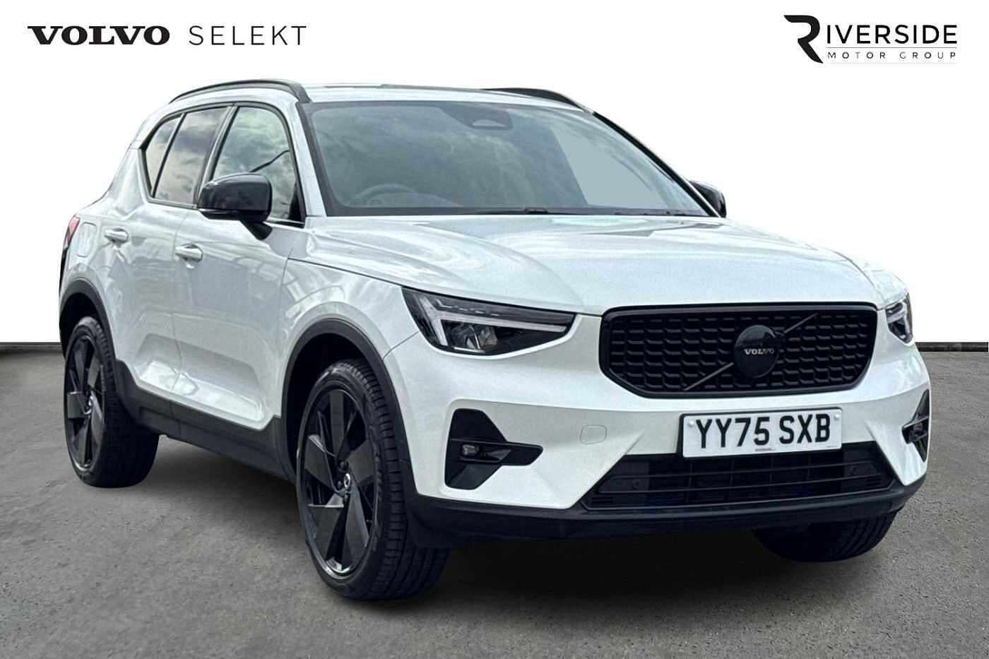 Main listing image - Volvo XC40