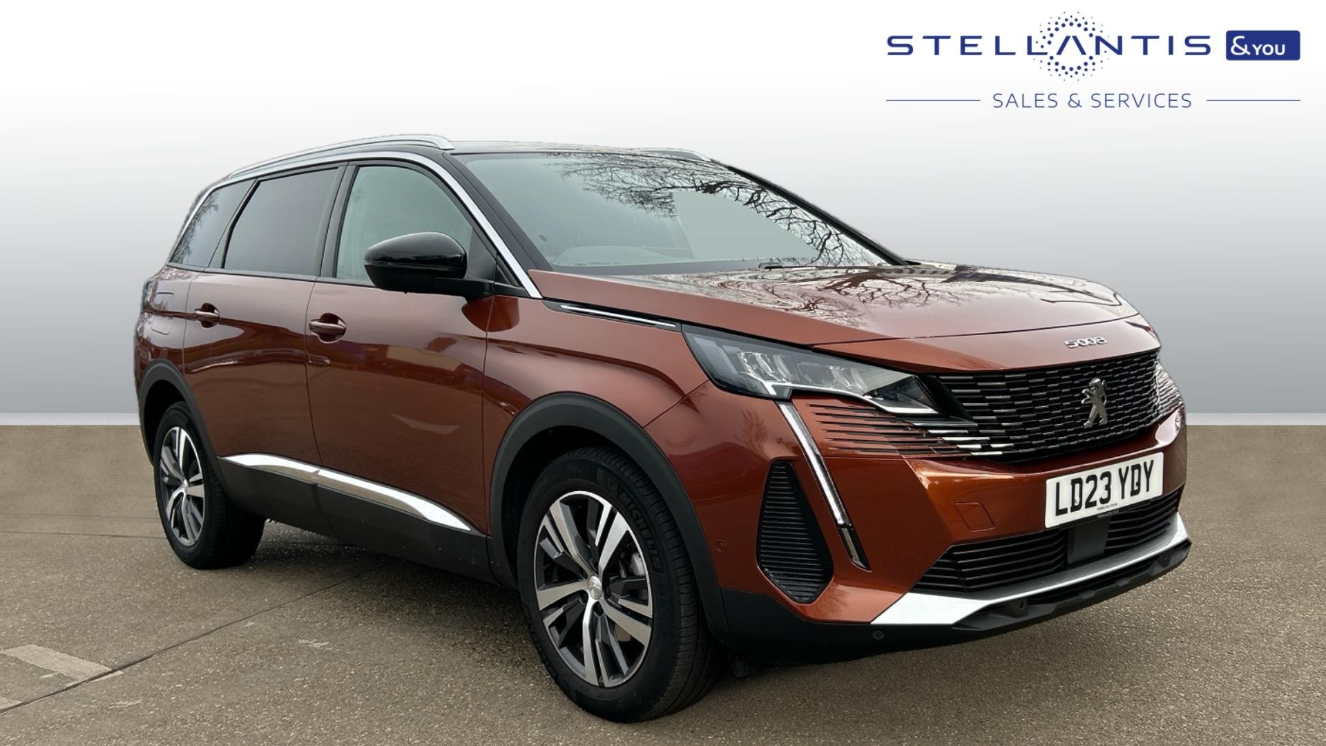 Main listing image - Peugeot 5008