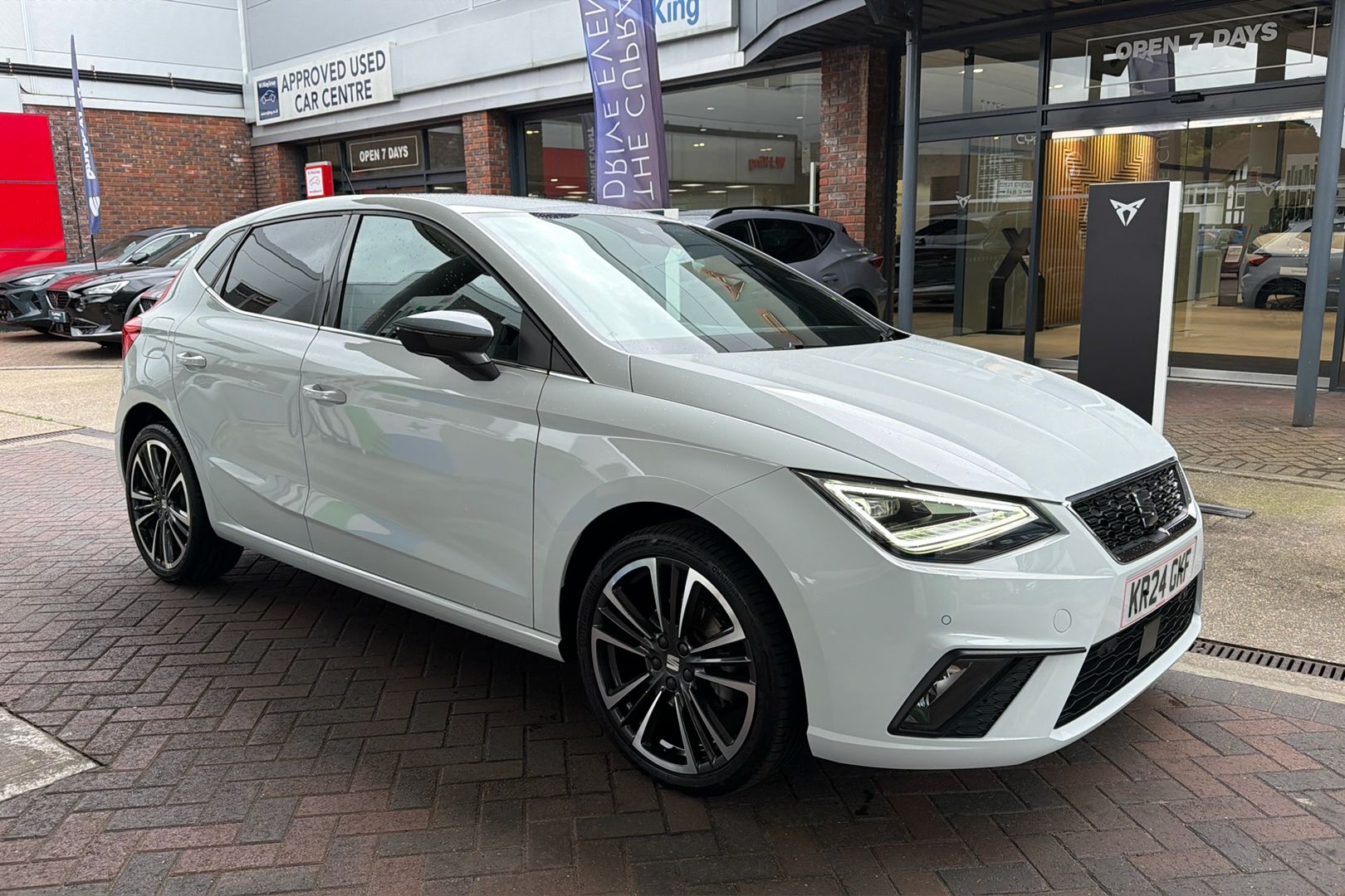 Main listing image - SEAT Ibiza