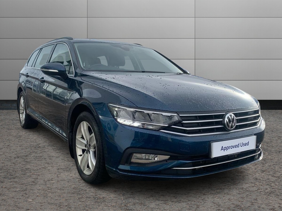 Main listing image - Volkswagen Passat Estate