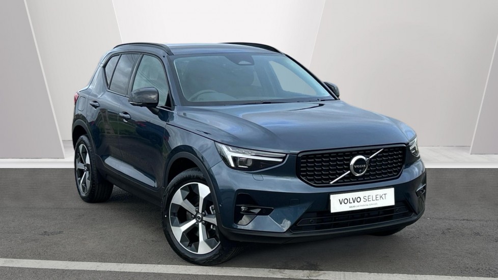 Main listing image - Volvo XC40