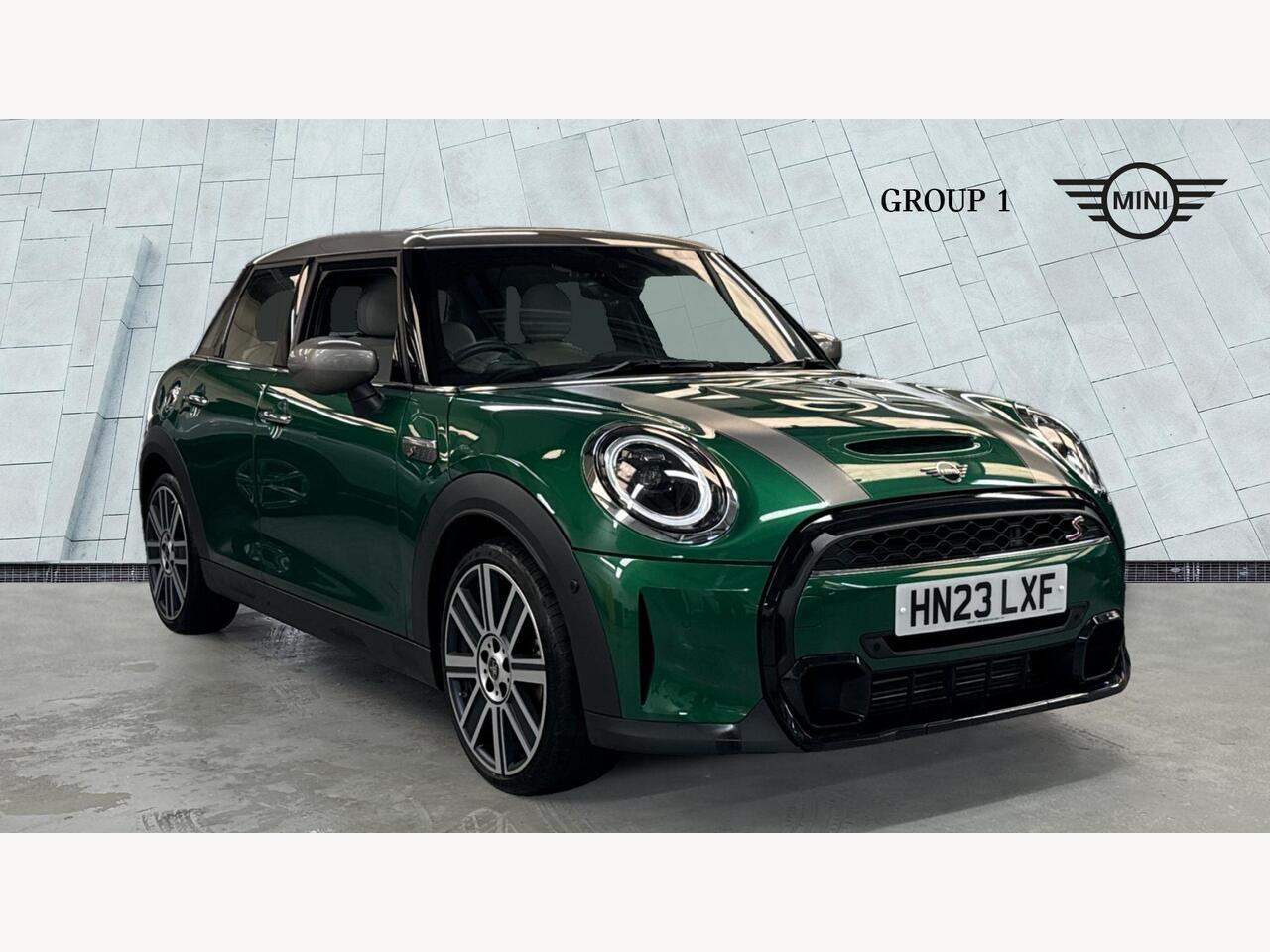 Main listing image - MINI Hatchback 5dr